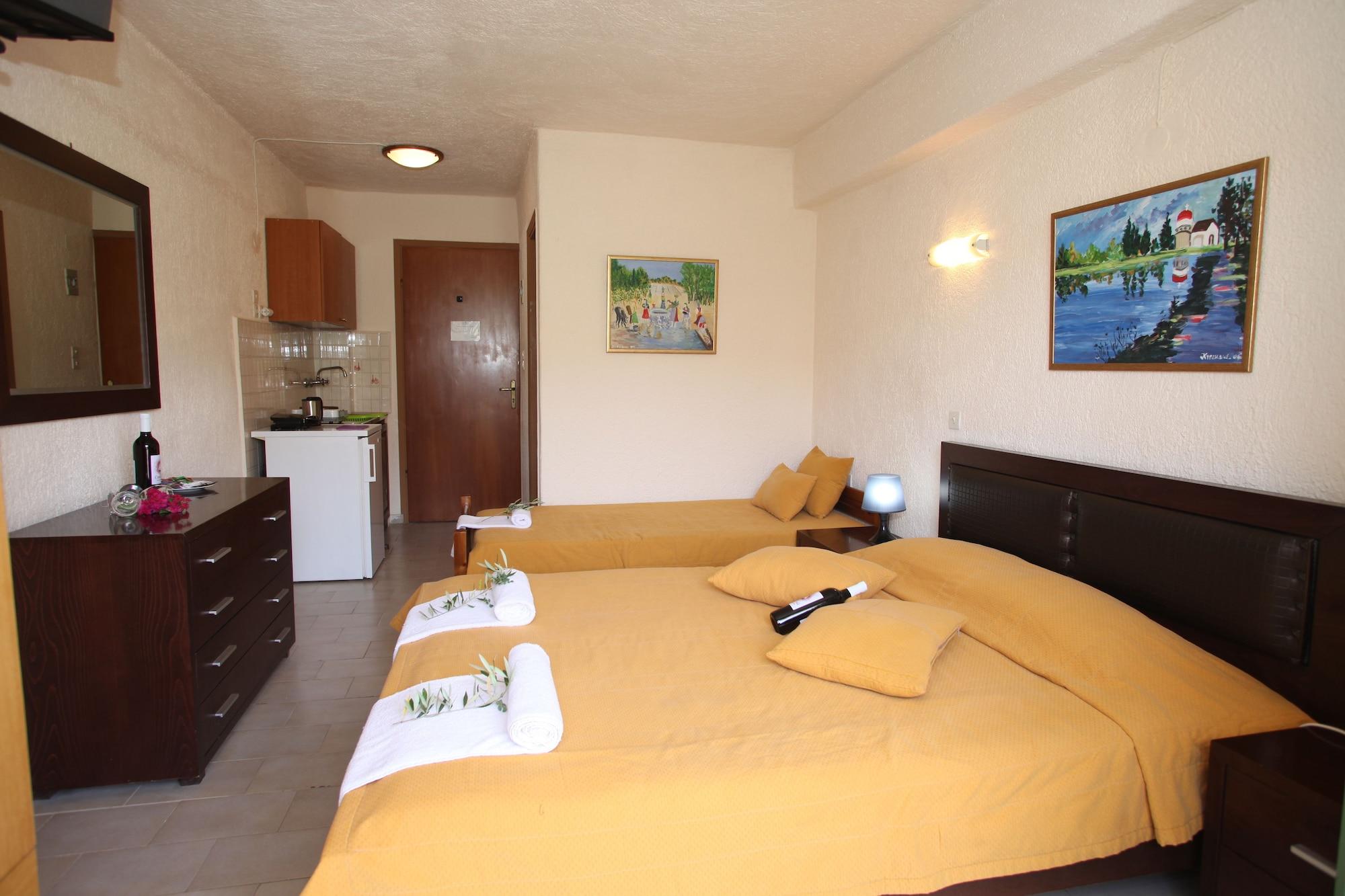 Elounda Olive Garden Apts & Studios Bagian luar foto