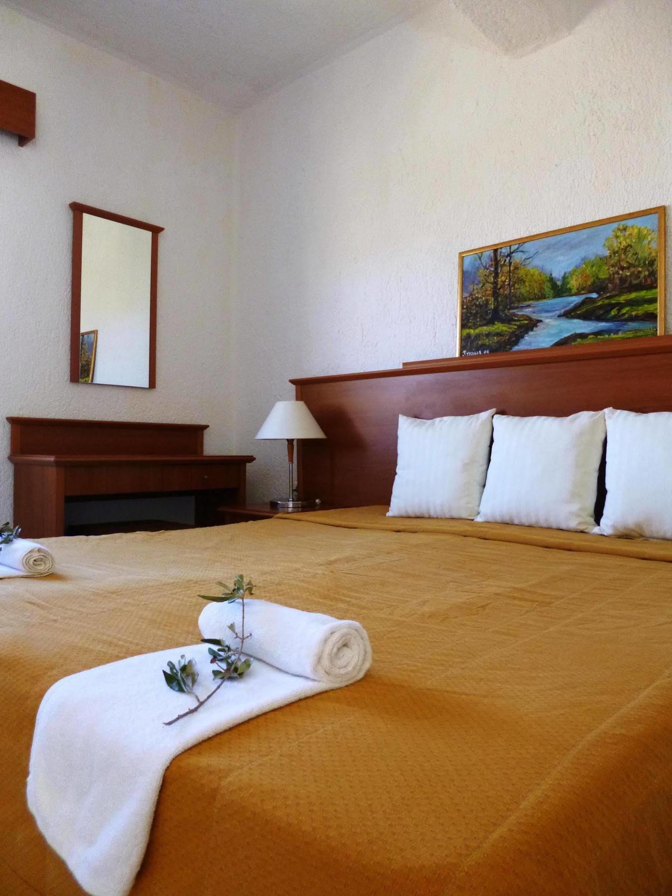 Elounda Olive Garden Apts & Studios Bagian luar foto
